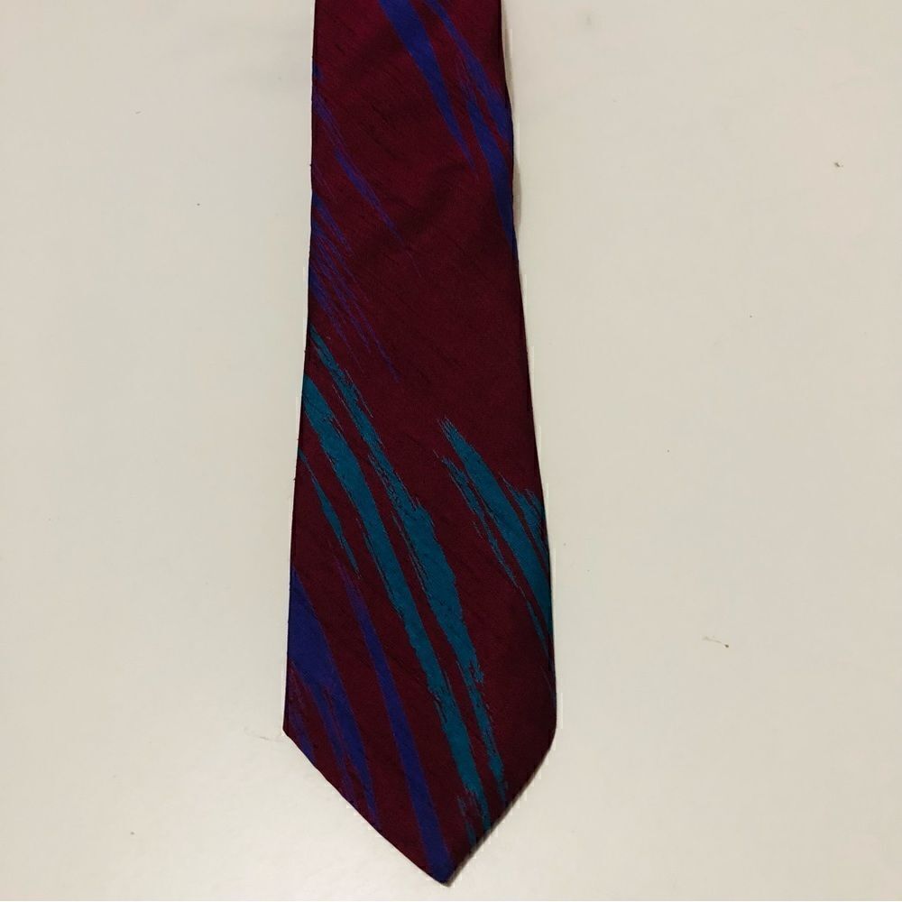 Vicky Davis New York The Drive Golf Club Tee Ball Vintage Novelty Necktie